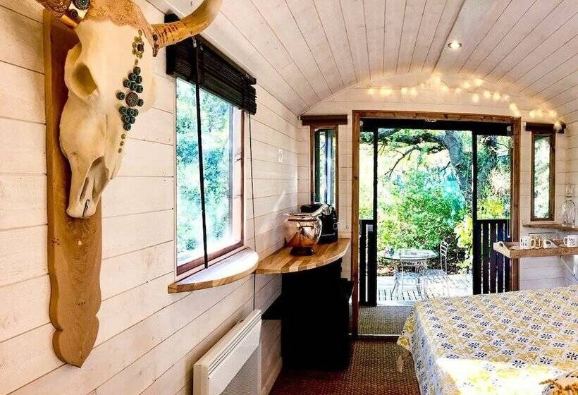 여관 Les Secrets D Aix Les Roulottes