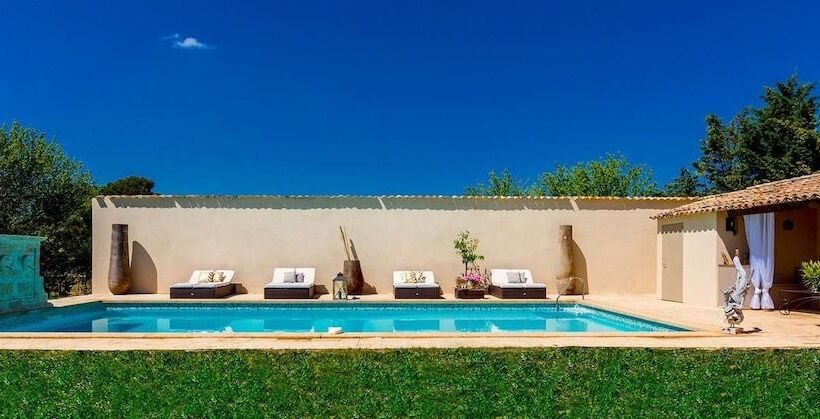 여관 Les Secrets D Aix Les Roulottes