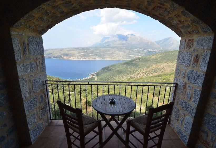 פונדק Sofia Limeni View