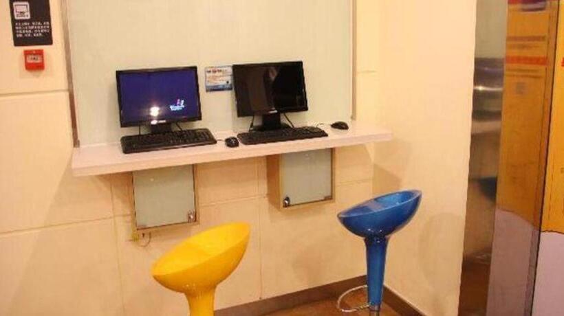 Hotel 7 Days Inn Wuhan Dingziqiao Zhongnan Road Metro Station