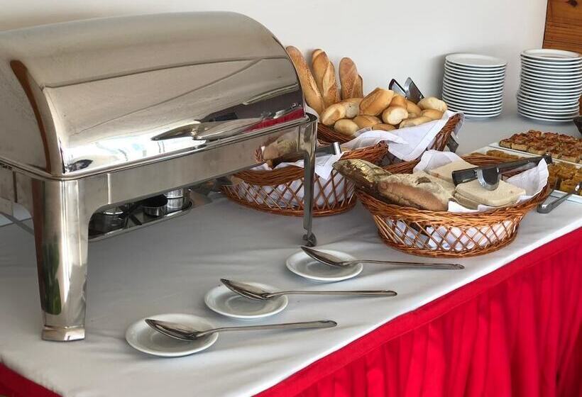 בית מלון כפרי Angra Praia