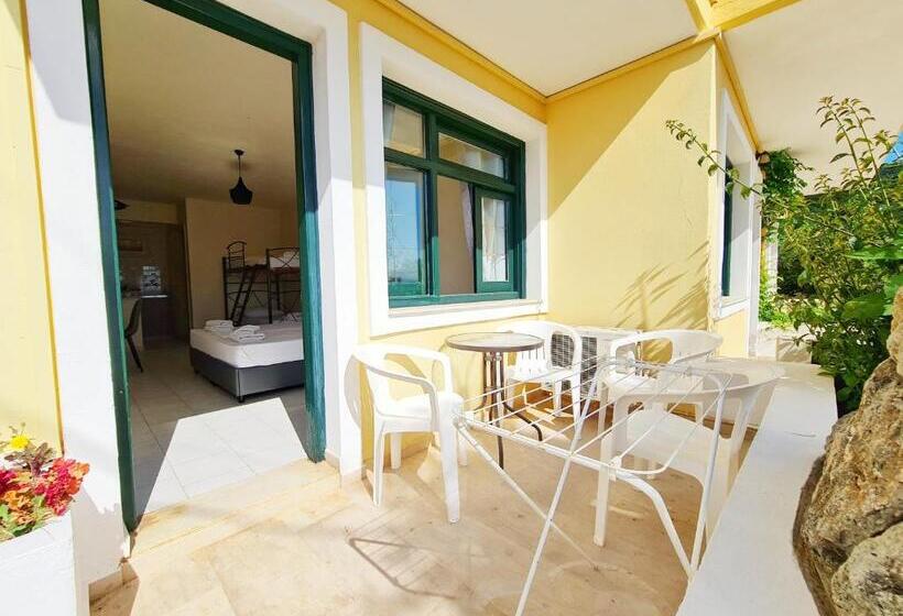 Отель Avra Sea View Paradise Pool Apartments