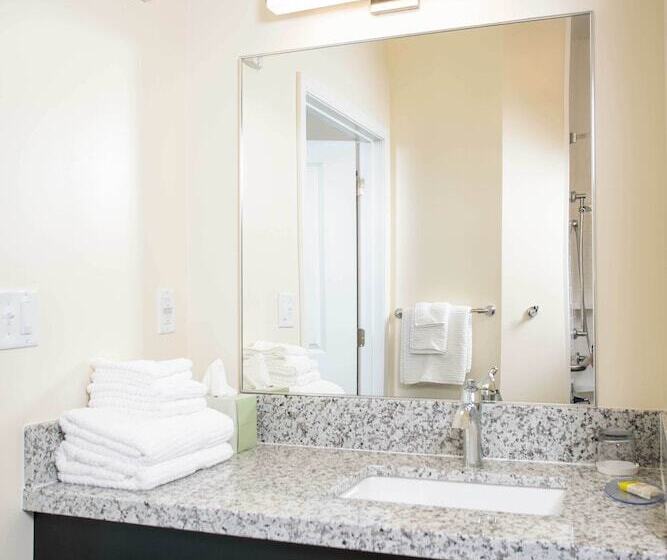 בית מלון כפרי Candlewood Suites   Jacksonville   Mayport, An Ihg