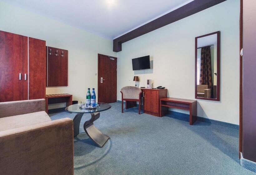 Отель Chmielna Warsaw