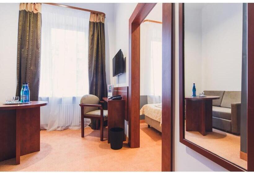 Отель Chmielna Warsaw