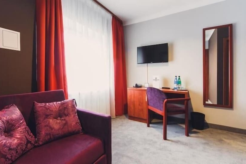 Отель Chmielna Warsaw