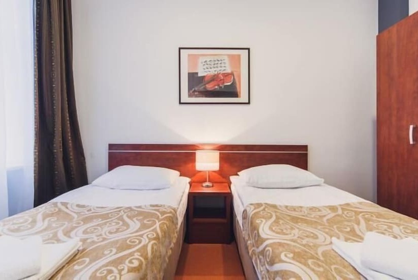 Отель Chmielna Warsaw