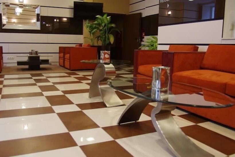 هتل Chmielna Warsaw