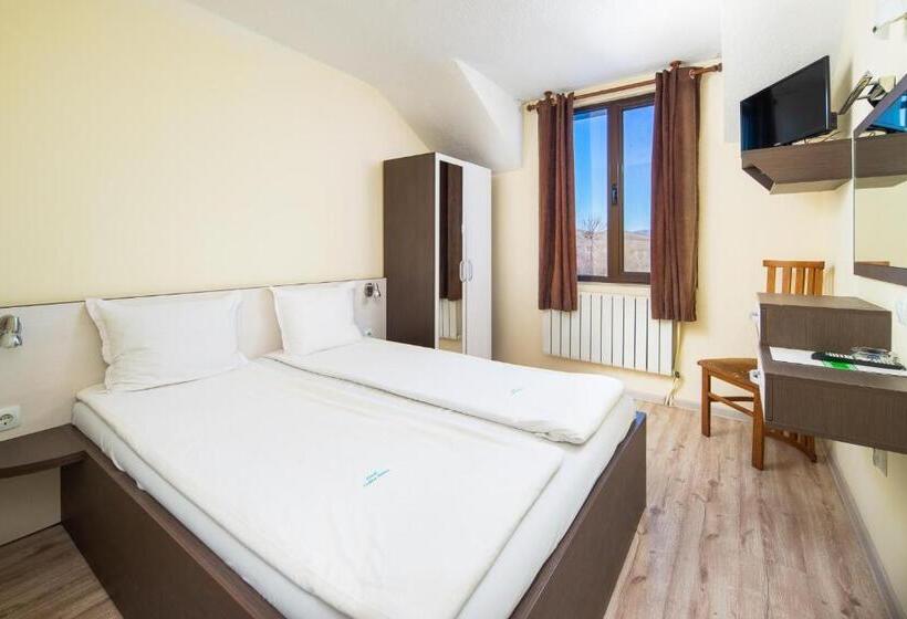 Отель Dolna Bania