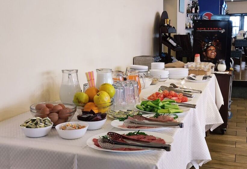 Отель Dolna Bania