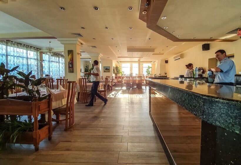 Отель Dolna Bania