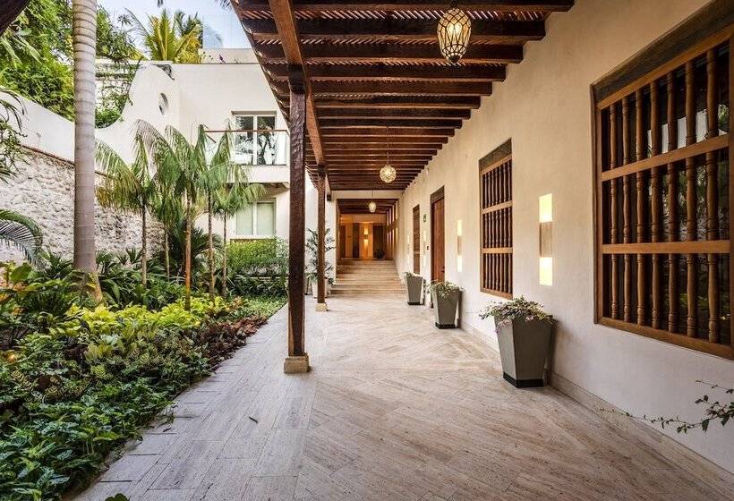 Отель Eurostars Marques De Villalta