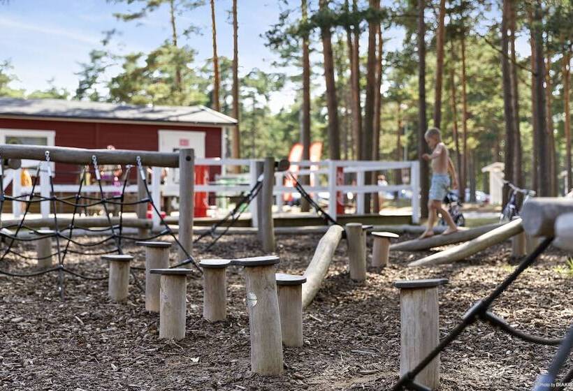 בית מלון כפרי First Camp åhus Kristianstad