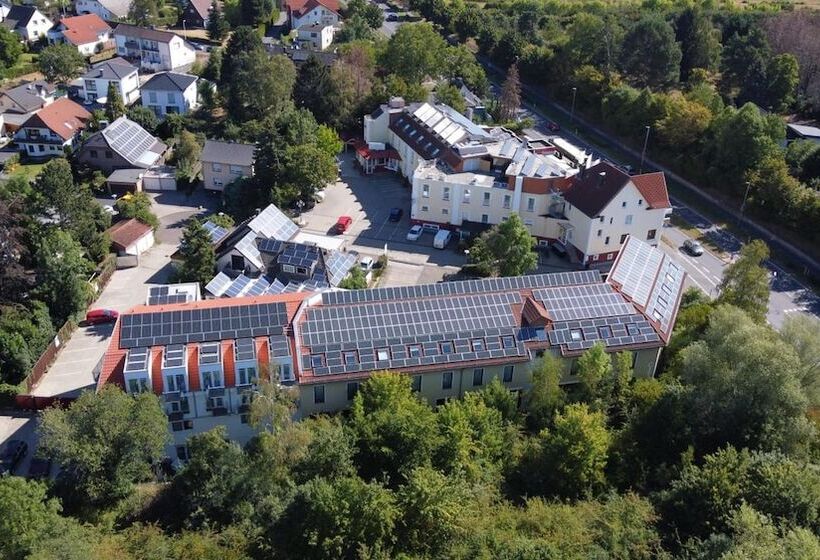 호텔 Four Stars By City