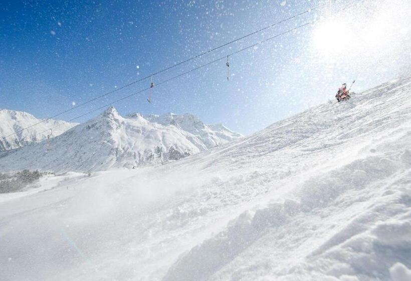 ホテル Gampeler Hof