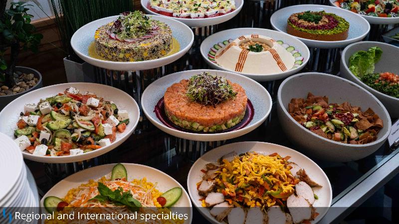 هتل Grand Cosmopolitan