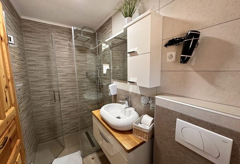 בית מלון כפרי Guesthouse Green Valley