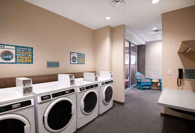 هتل Home2 Suites By Hilton Phoenix Airport North, Az