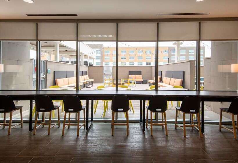 هتل Home2 Suites By Hilton Phoenix Airport North, Az