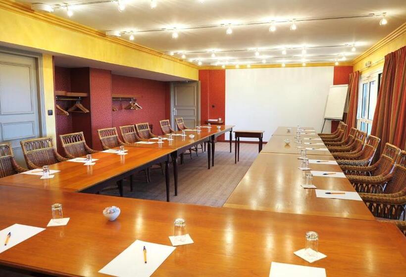 Отель Hôtel L Yeuse   Teritoria