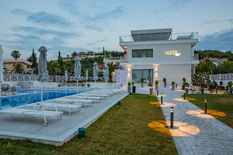 Отель Laguna Resort