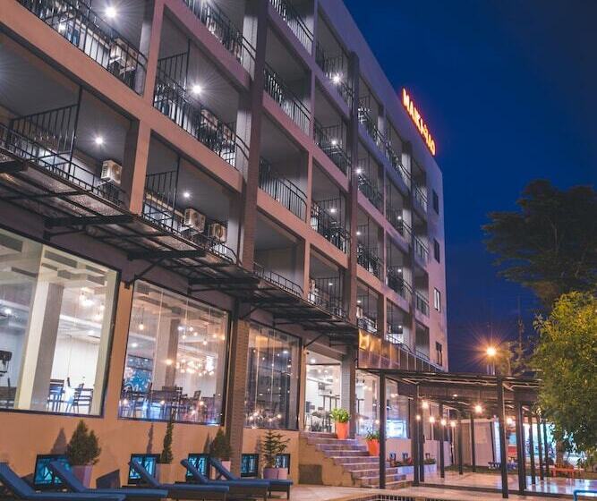 酒店 Maikhao