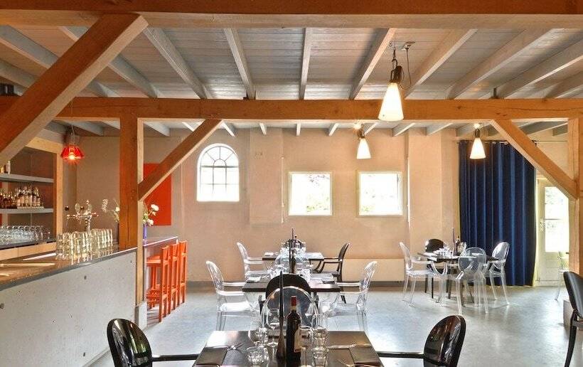 ホテル Napoleonschuur