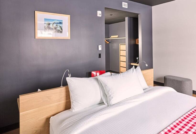 호텔 Raven Inn Whitehorse