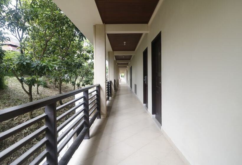 فندق Reddoorz Premium @ Bukit Damai Indah