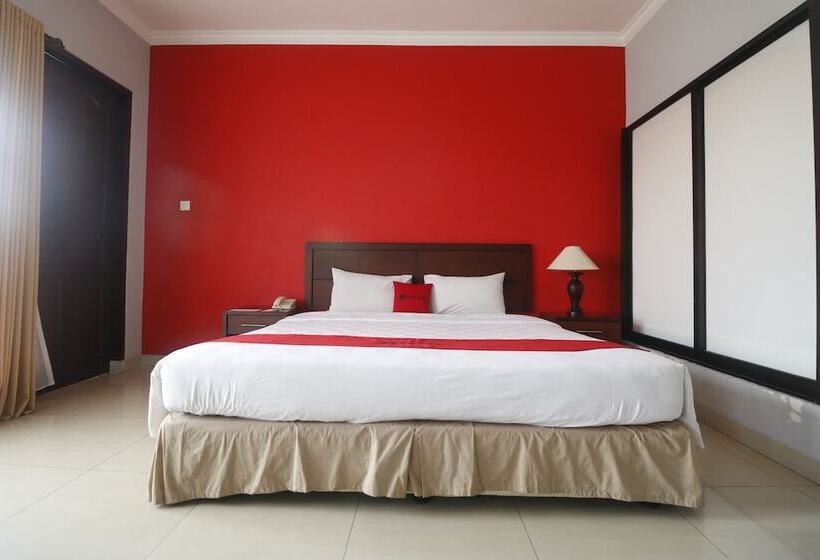 فندق Reddoorz Premium @ Bukit Damai Indah