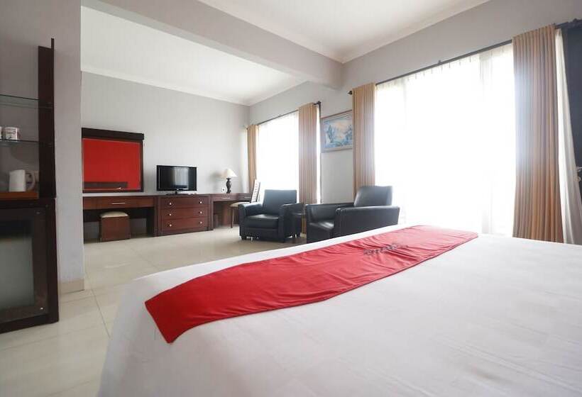 هتل Reddoorz Premium @ Bukit Damai Indah