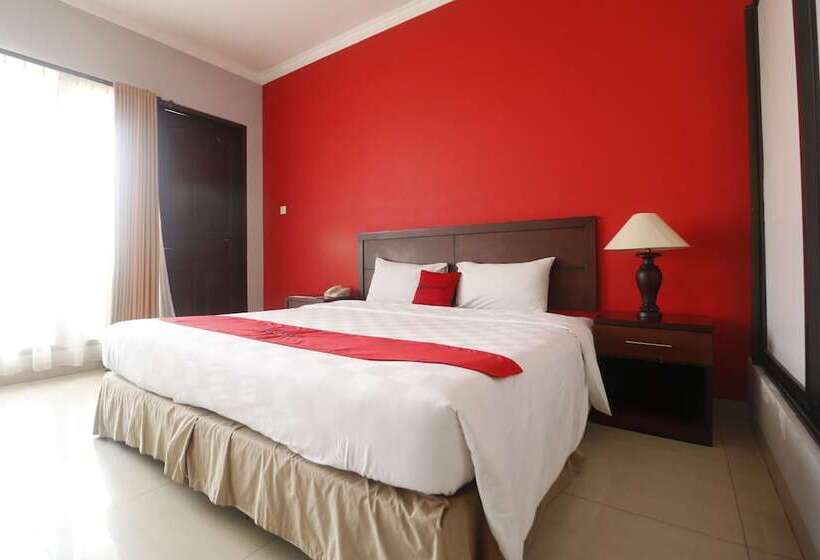 هتل Reddoorz Premium @ Bukit Damai Indah