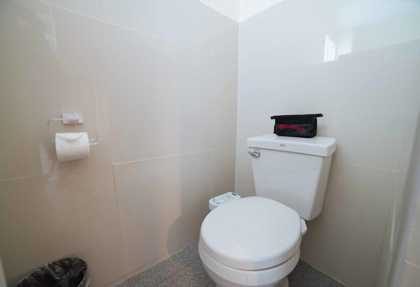 هتل Reddoorz Premium @ Guadalupe Village Davao