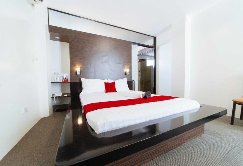 هتل Reddoorz Premium @ Guadalupe Village Davao