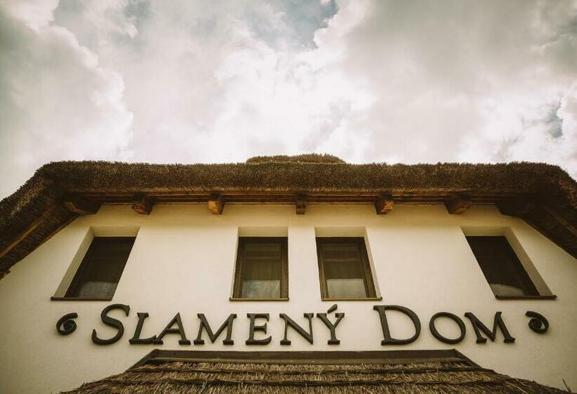 هتل Slamený Dom & Spa