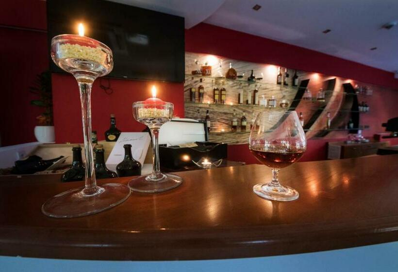 هتل Slamený Dom & Spa