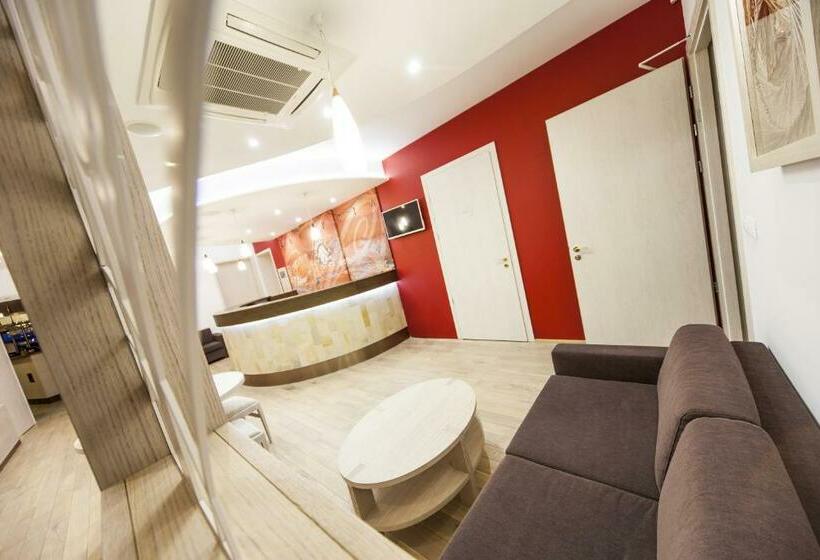 هتل Slamený Dom & Spa