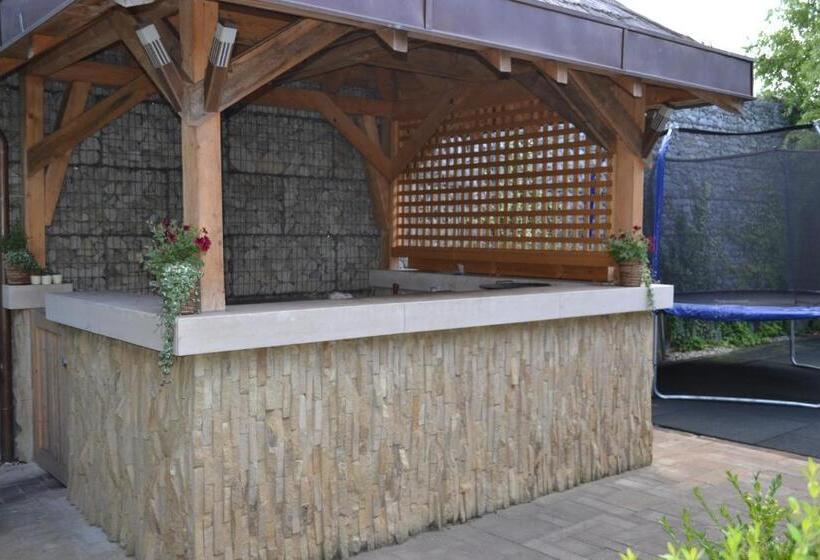 هتل Slamený Dom & Spa