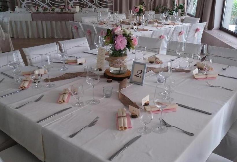 هتل Slamený Dom & Spa