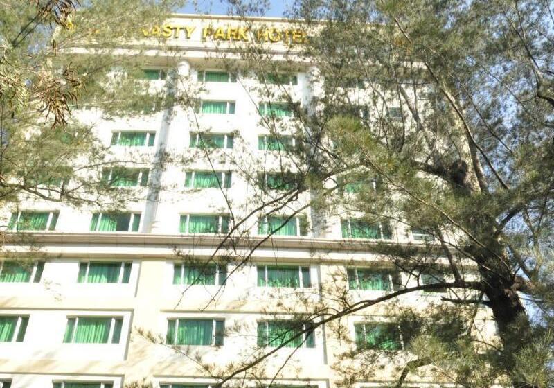 فندق Tang Dynasty Park