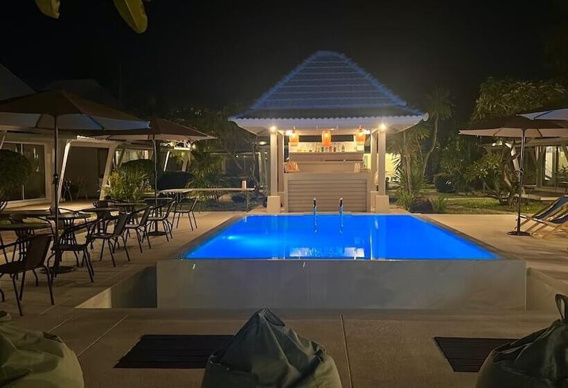 호텔 Thiptara Resort Adults Only