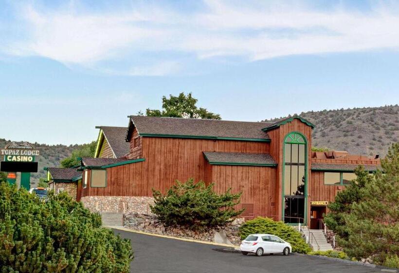 فندق Topaz Lodge