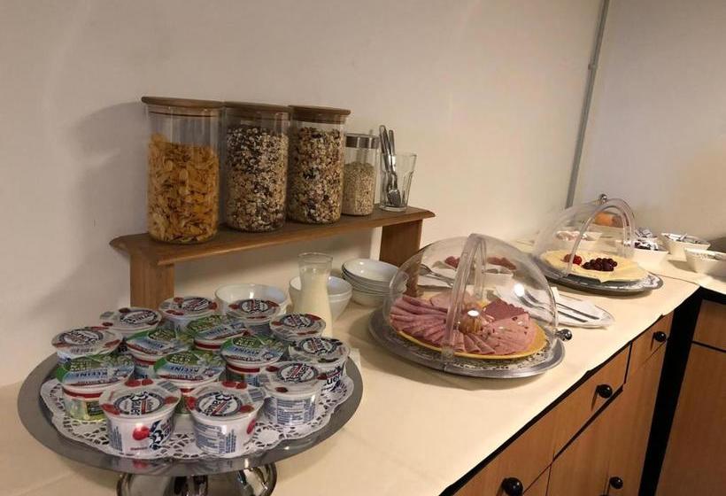 호텔 U. + Apartments