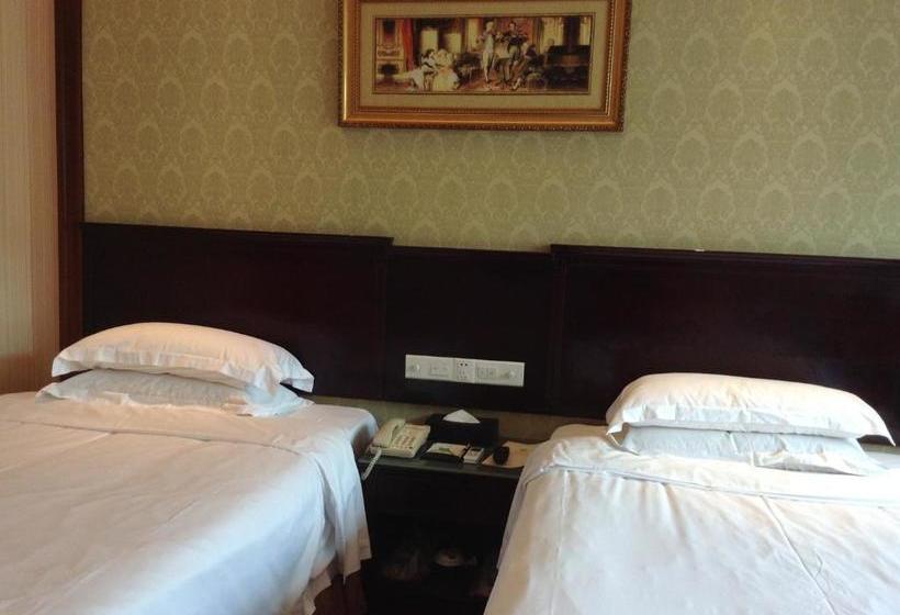 Отель Vienna  Airport Branch