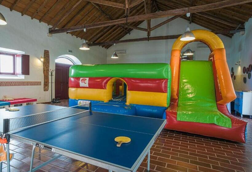 ペンション Casa Adega Do Mosteiro   Turismo Rural