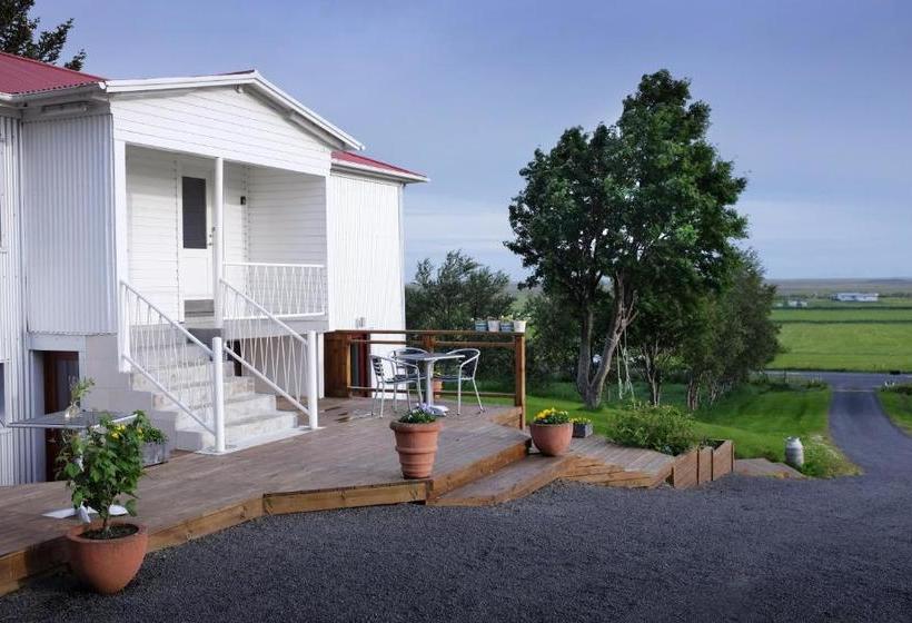 پانسیون Fagrahlíd Guesthouse