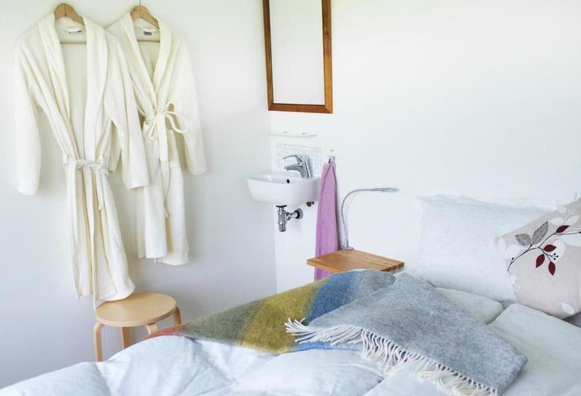 پانسیون Fagrahlíd Guesthouse