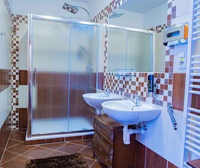 פנסיון Penzion A Restaurace Staré časy