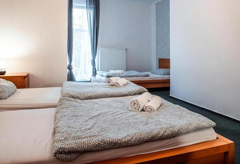 Пансион Penzion Hurikán 63