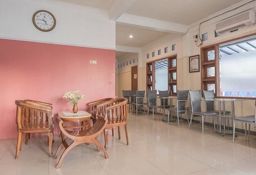 膳宿费 Reddoorz Near Undip Pleburan 2